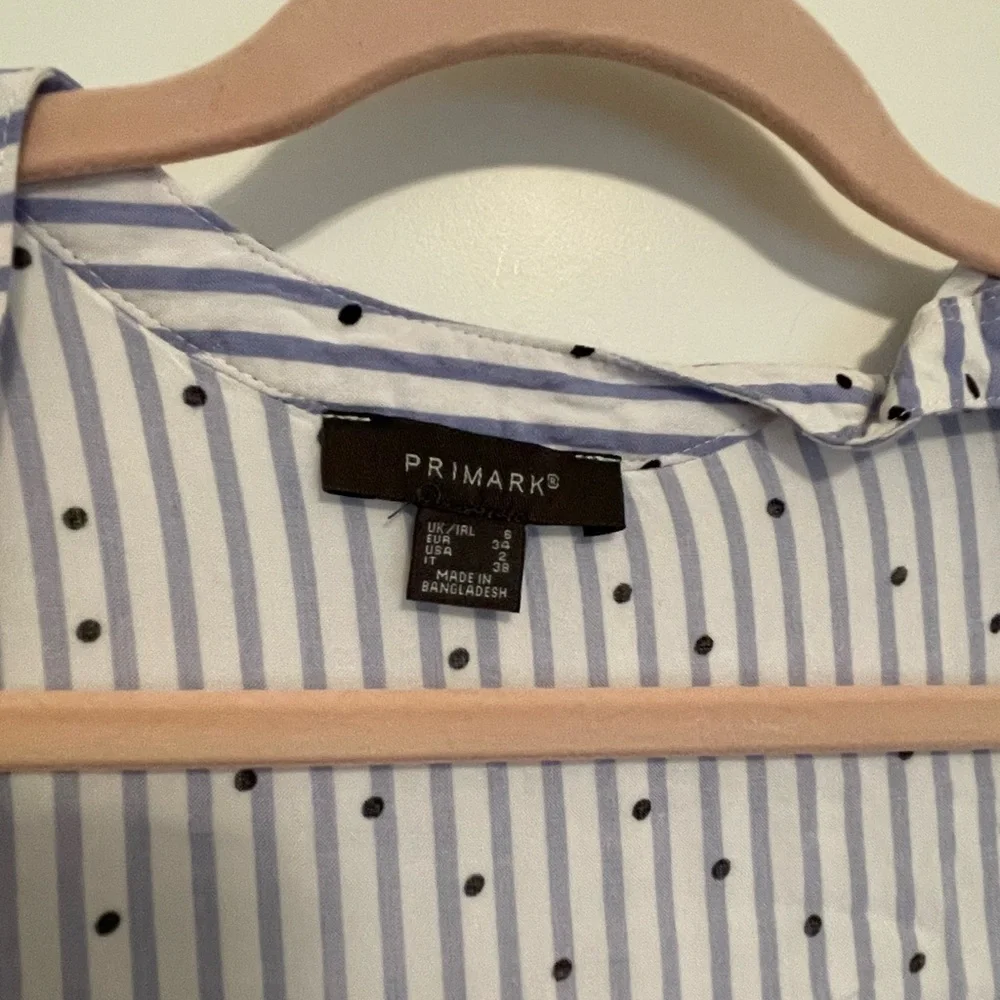 Blouse - Picture 2 of 4